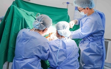 Vinmec Cần Thơ phẫu thuật thành công ca sa sinh dục phức tạp ở bệnh nhân cao tuổi