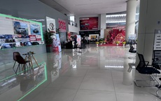 Nhiều đại lý Toyota, Mitsubishi thiếu ô tô bán dịp Tết, điều gì đang xảy ra?