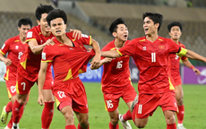 U23 Việt Nam - U23 Trung Quốc: Đình Bắc tiếp tục dự bị