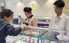Giá vàng hôm nay 23-1: Tăng lên đỉnh cao mới