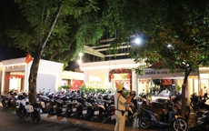 Đội CSGT Cát Lái ghi hình ngày đêm, xử lý việc lấn chiếm lòng đường, vỉa hè