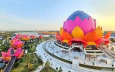 Một doanh nghiệp bánh pía xây liên hoa bảo tháp 3 tầng ở Cần Thơ