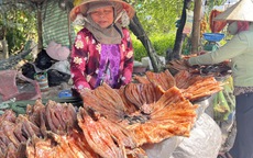 Nhộn nhịp sản xuất - kinh doanh đặc sản Tết