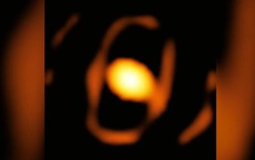 "Quái vật vũ trụ" nổi tiếng đang hồi sinh giữa bầu trời?