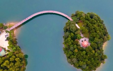 Cận cảnh ngôi đền thờ cố Tổng Bí thư Lê Duẩn giữa lòng hồ Kẻ Gỗ