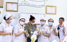 Mẹ ngã bệnh sau ngày đưa con nhập viện, bé trai đoàn tụ gia đình trước thềm xuân mới