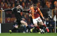 Galatasaray thắng trận cầu 7 bàn, "Bà đầm già" thua tan tác tại Istanbul