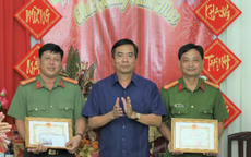 Thưởng "nóng" lực lượng truy bắt nhanh đối tượng cướp giật làm 1 người chết