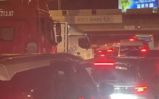 Tối mùng 5 Tết, cao tốc hướng về TPHCM "đóng - mở" liên tục, hướng dẫn các xe đi Quốc lộ 1, 51