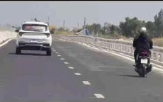 Phát hiện xe máy chạy trên cao tốc nhờ tin báo qua VNeID