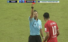 Nhận thẻ đỏ ở Cúp châu Á, vì sao vẫn bị treo giò tại V-League?