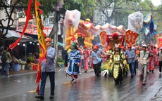 Hình ảnh gần 1.000 người tham gia lễ nghinh thần trên đường phố ở Đồng Nai