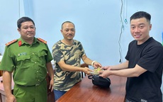 Công an hỗ trợ nam thanh niên tìm lại lắc, dây chuyền, nhẫn vàng đánh rơi