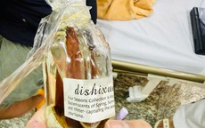 Bé 2 tuổi ở Gia Lai nhập viện do nuốt nhầm dầu thơm