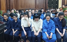 Hơn 7.000 chủ thẻ tín dụng bị “luộc" 25% hạn mức