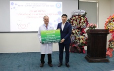 Vietcombank hỗ trợ 1 tỉ đồng thiết bị y tế tại Hóc Môn và Củ Chi