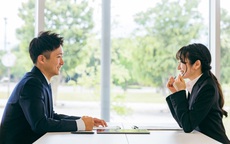 Cung hoàng đạo nào đang cầm tấm vé may mắn trên tay?