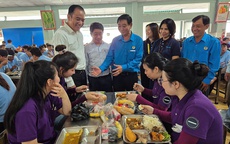 Hơn 8.200 lao động sum vầy trong "Bữa cơm tất niên Công đoàn"