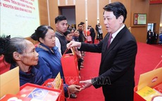 Chủ tịch nước: Chăm lo đời sống nhân dân, bảo đảm mọi người, mọi nhà vui Xuân