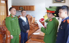 Khởi tố 3 đối tượng xông vào bãi cát, thô bạo với phụ nữ mang thai