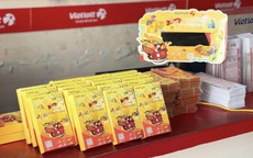 Nhộn nhịp mùa Tết tại các điểm bán vé số Vietlott