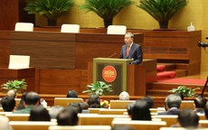 Chuyển mạnh từ "nói" sang "làm"