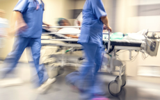 Cứu sống mẹ con du khách Nga bị tai nạn nguy kịch