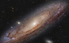 "Quái vật Tiên Nữ" lao về phía Trái Đất vì lý do bất ngờ