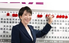 "Người đàn bà thép" Sanae Takaichi của Nhật Bản giành chiến thắng vang dội