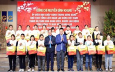 Chủ tịch Tổng LĐLĐ Việt Nam trao gần 400 suất quà tới công nhân khó khăn tỉnh Bắc Ninh