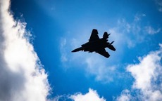 Mỹ không kích 900 đợt, Israel tấn công 500 mục tiêu Iran trong 12 giờ đầu chiến dịch 