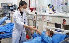 Nam thanh niên co giật sau khi hít bóng cười