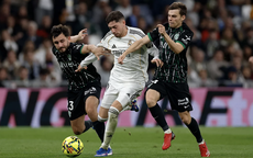 Arda Guler lập siêu phẩm ở Bernabeu, Real Madrid đại thắng Elche