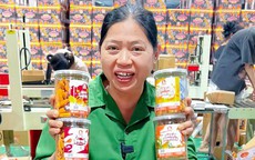 Người phụ nữ bán đồ ăn vặt, thu gần 230 tỉ đồng chỉ trong 1 năm