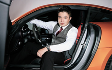 Khi con bị điều tra, bố mẹ của Mr Pips liền rút tiền mua vàng, USD cho vào vali mang đi gửi