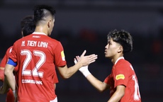 Khoa Ngô lại ghi bàn, Tiến Linh có hành động "đáp trả" NHM