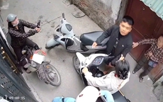 Công an làm việc với nam thanh niên tạt đầu xe, tát liên tiếp người phụ nữ