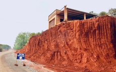 Chạy đua tiến độ, nhà dân chênh vênh mép vực