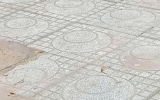 Phản hồi: Lót gạch, trám chân đế