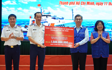 Chung tay xây dựng "thế trận lòng dân" trên biển