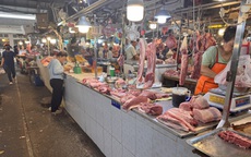 Giá heo hơi hôm nay, 11-4: Tiếp tục giảm ở chợ đầu mối