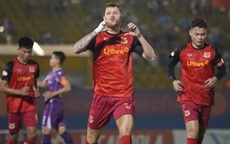 HLV Vũ Tiến Thành giúp Ninh Bình FC giành chiến thắng kịch tính ở Gò Đậu