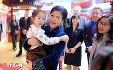 Phu nhân Ngô Phương Ly thăm Trung tâm Tống Khánh Linh tại Bắc Kinh