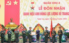 Thủ tướng Lê Minh Hưng trao danh hiệu Anh hùng Lực lượng vũ trang nhân dân tặng Quân khu 4
