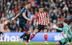 Nottingham Forest thắng tưng bừng, West Ham và Tottenham âu lo vé trụ hạng