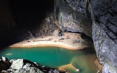 Phát hiện 5 rìu đá 8.000 năm tuổi bên trong hang động ở Phong Nha - Kẻ Bàng