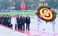 Lãnh đạo Đảng, Nhà nước vào Lăng viếng Chủ tịch Hồ Chí Minh
