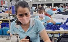 Vượt khó, giữ việc cho người lao động