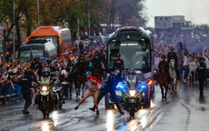 Đêm “hỗn loạn” từ đường phố đến sân Bernabeu của Real Madrid