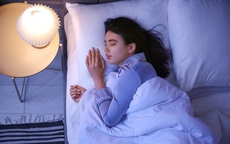 Kiểu ngủ gây hại gấp đôi thiếu ngủ thông thường